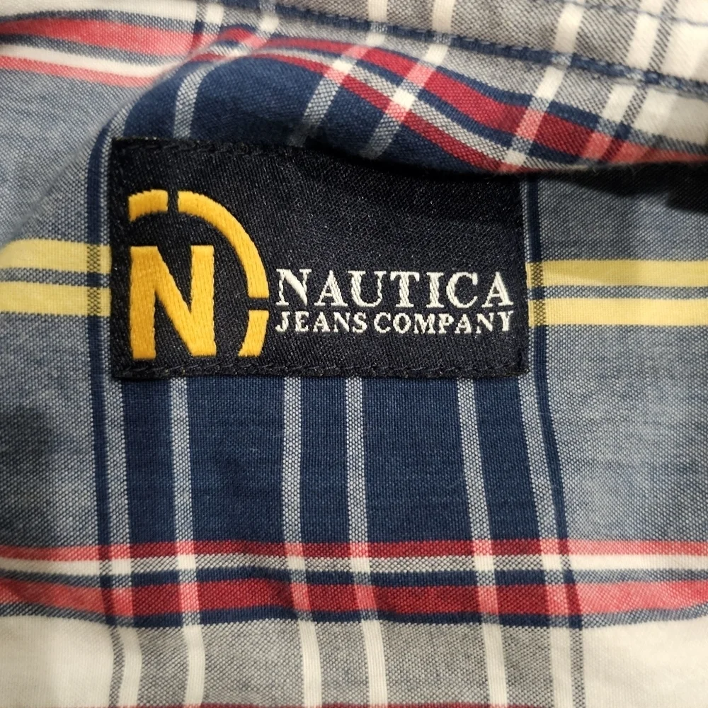 Nautica Jeans Company Boys Plaid Button Up Short Sleeve Shirt Size 16/18 XL